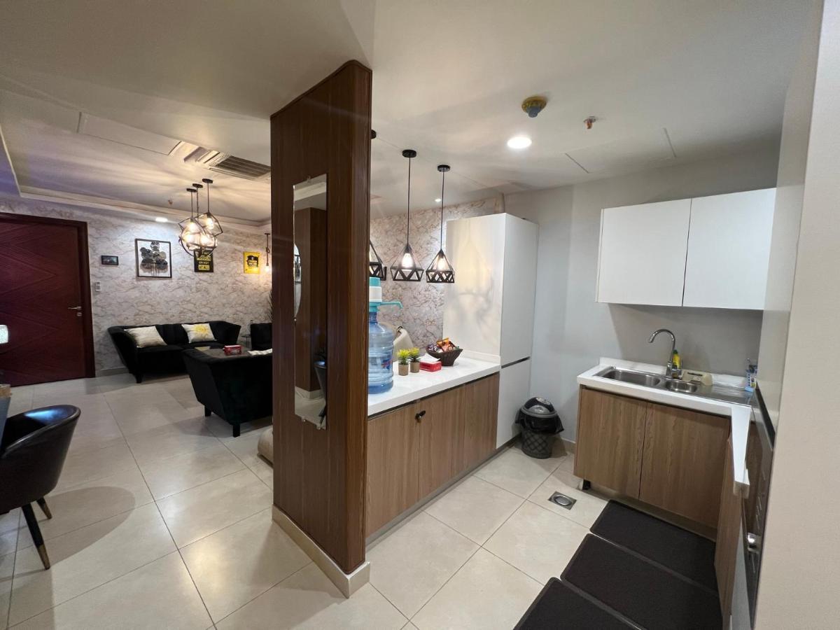 Sunset Luxury Gold Crest Mall Residency Lahore Bagian luar foto
