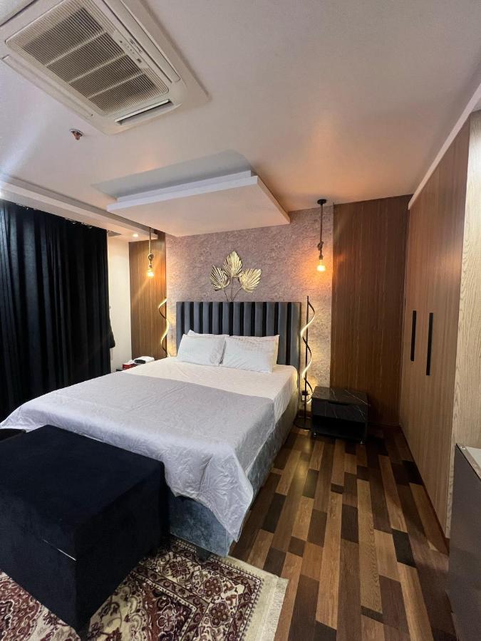 Sunset Luxury Gold Crest Mall Residency Lahore Bagian luar foto